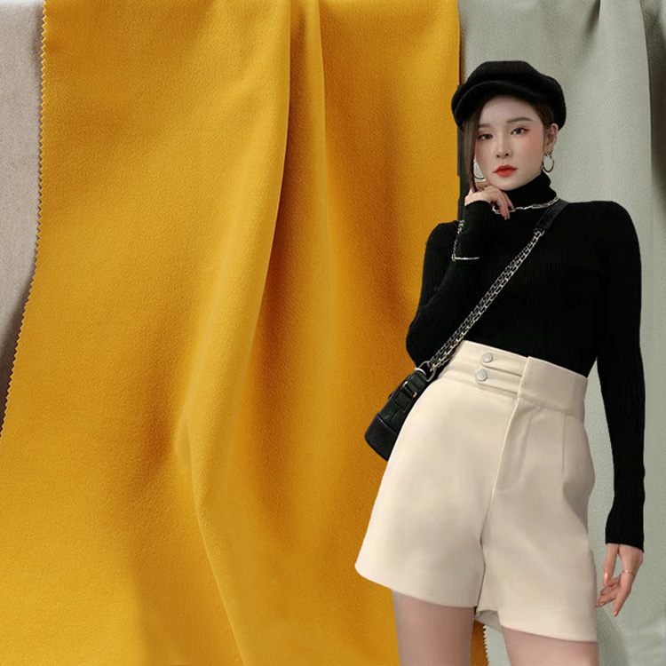 Зашто је тканина за кошуље вунена тканина средње тежине паметан избор за квалитетну одећу?